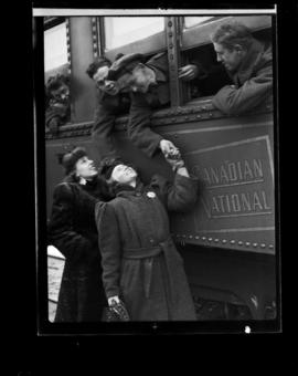 Highland Light Infantry leaving Stratford