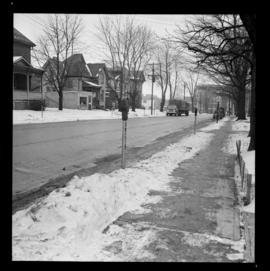 Parking Ban, King St., re Parking Lots