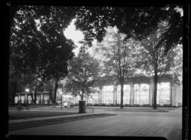 Kitchener Library, Exterior