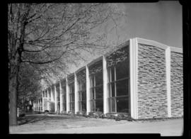 Kitchener Library, Exterior