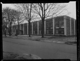 Kitchener Library, Exterior