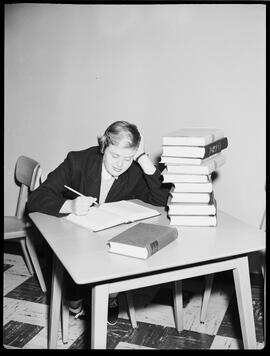 Waterloo College, Women's Feature