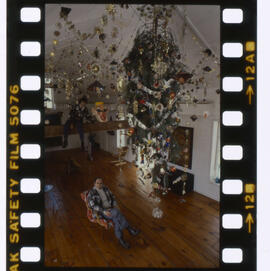 Upside down christmas tree, Bernard Bowles, Tony Pace