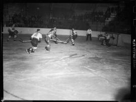 Hockey, Action, Waterloo Siskins