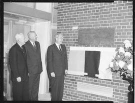 Waterloo University, Opening Physics Building