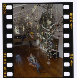Upside down christmas tree, Bernard Bowles, Tony Pace