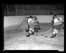 Hockey, Dutchmen Action