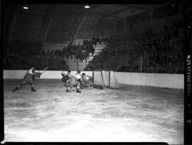 Hockey, Action, Waterloo Siskins