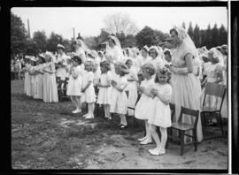 Crowning of Mary, Sacred Heart