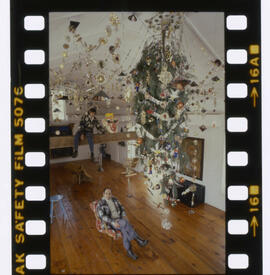 Upside down christmas tree, Bernard Bowles, Tony Pace