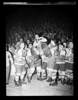 Hockey, Allan Cup, Final Action
